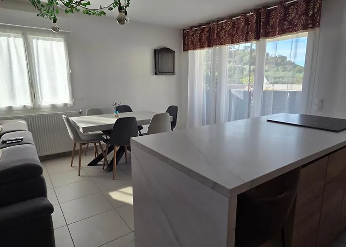 T3 Cosy Ajaccio (Corsica)